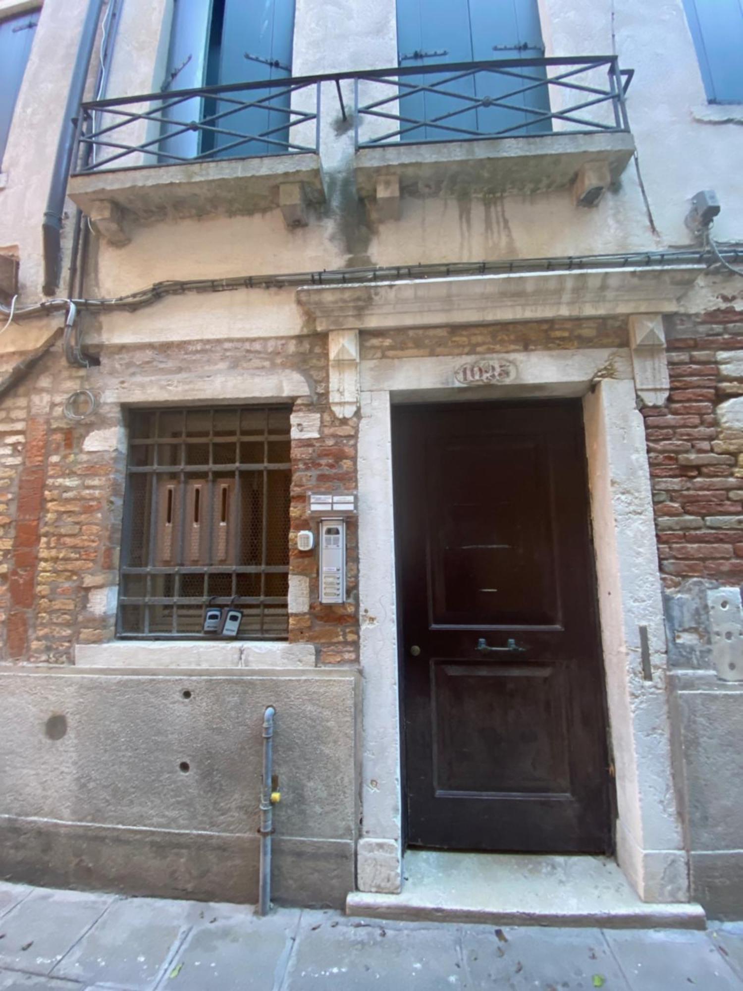 Ca' Laura - San Marco Canal View Apartment Venice Exterior photo